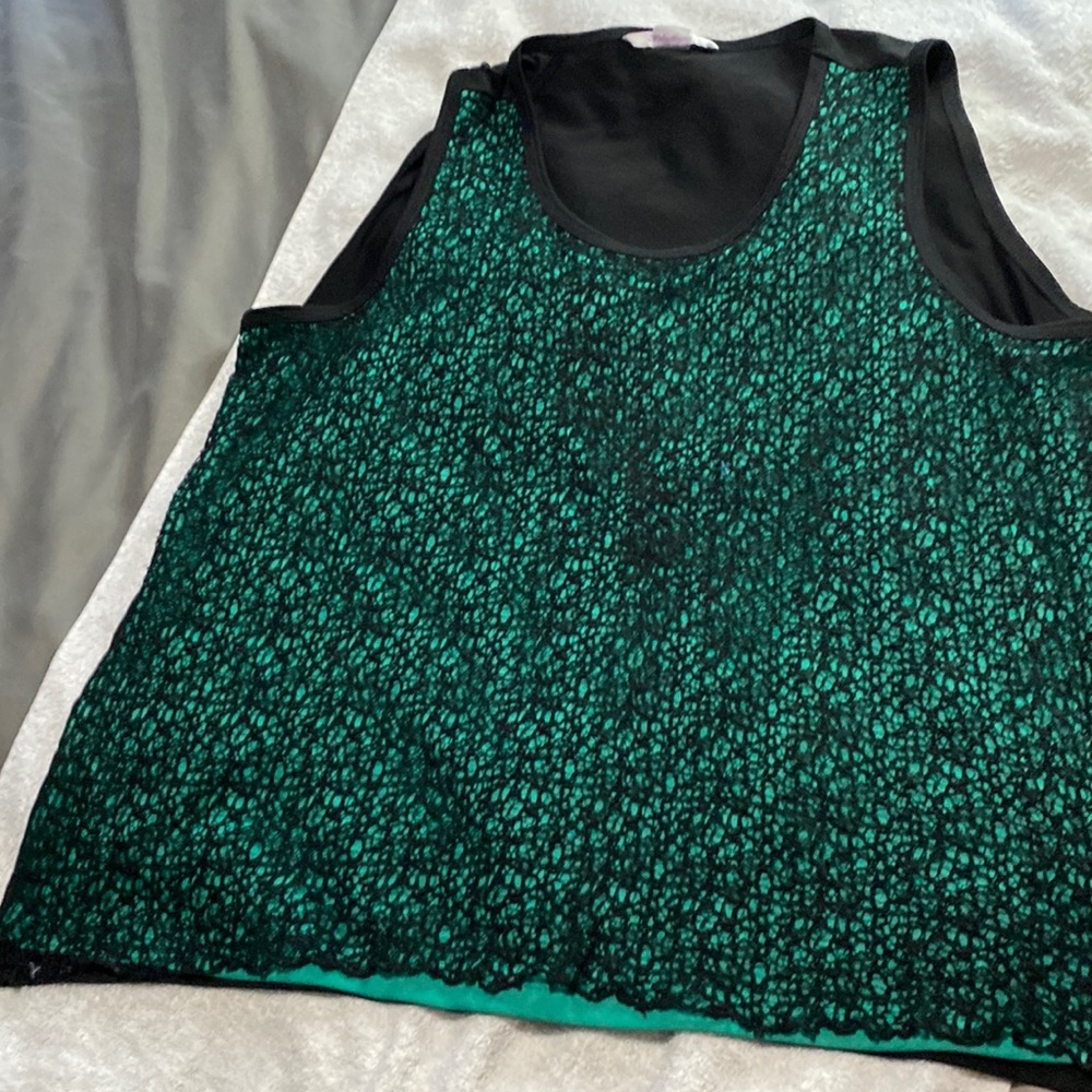 Ladies blouse size XL